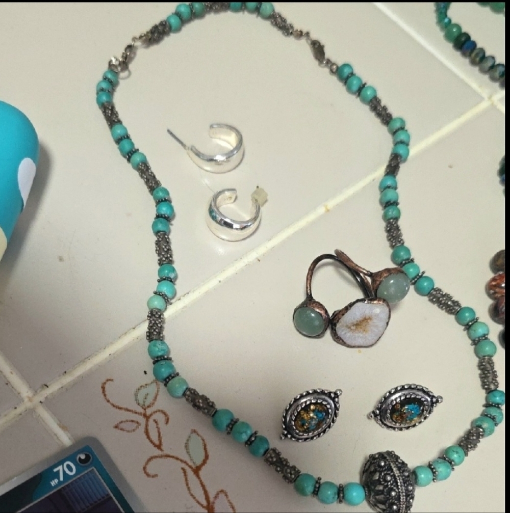 Set 9.40 Sterling Hallmarked Earrings    And Artisan Wear 2 Ways Necklace x4